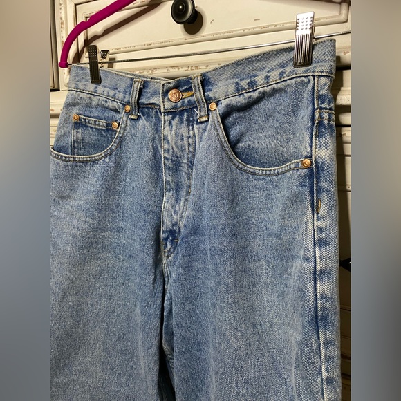 District Gasoline Vintage high waisted blue denim jeans (size 6) - Picture 2 of 11